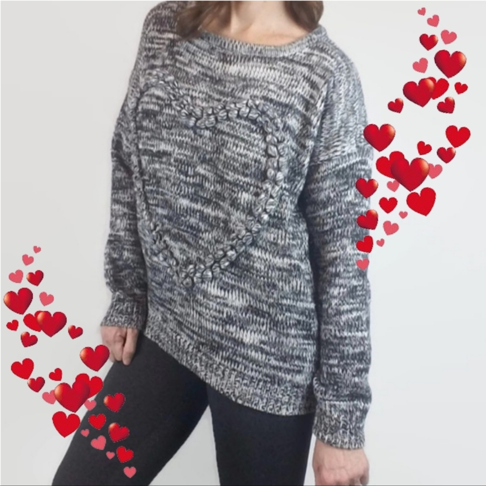 POL Heart Sweater in Black and White